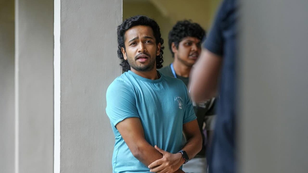 Athiradi Movie Review: Action, Plot & Verdict still 3